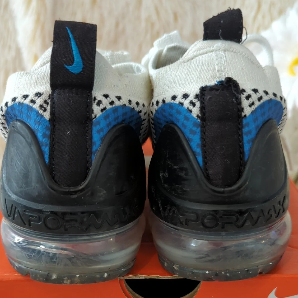 ❣️👟❣️Kids Nike Air VaporMax Tennis Shoes ❣️👟❣️